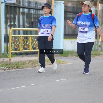 Runner Photo 3463801