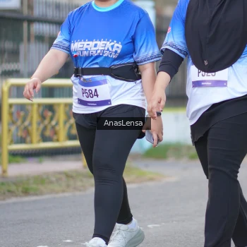 Runner Photo 3463833