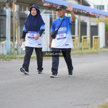 Runner Photo 3463881