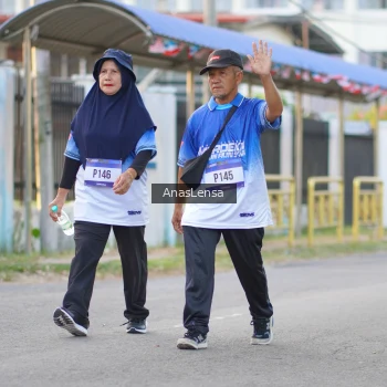 Runner Photo 3463883