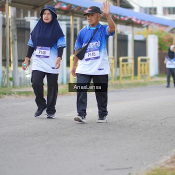 Runner Photo 3463884