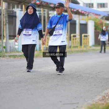 Runner Photo 3463885