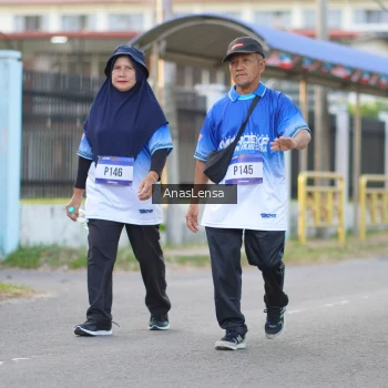 Runner Photo 3463895
