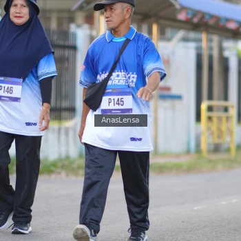 Runner Photo 3463906