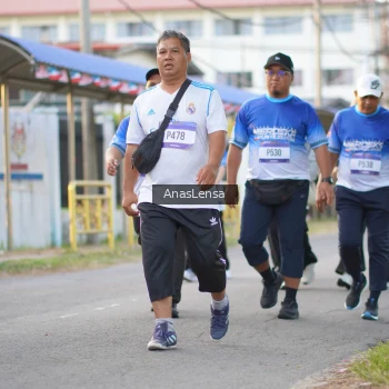 Runner Photo 3464012