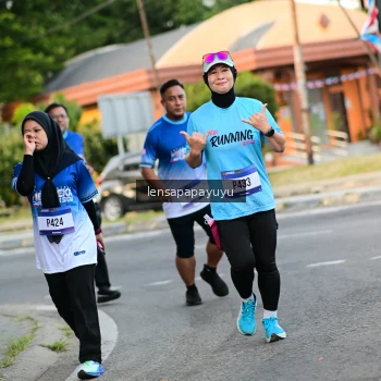 Runner Photo 3464024