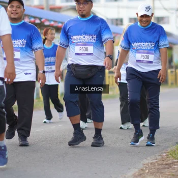Runner Photo 3464049