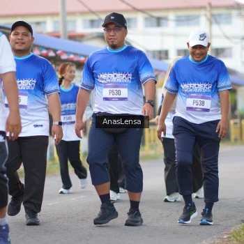 Runner Photo 3464055