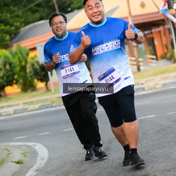 Runner Photo 3464059