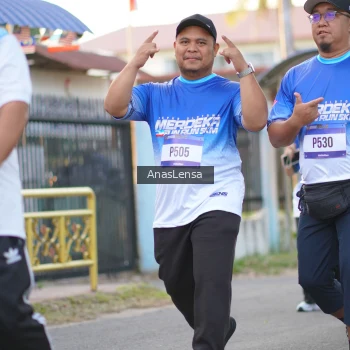 Runner Photo 3464101