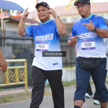 Runner Photo 3464113