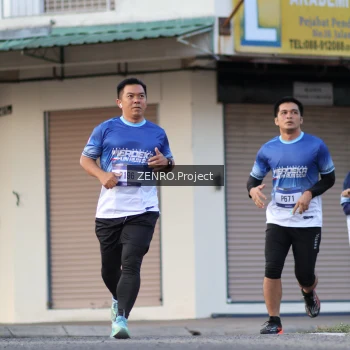 Runner Photo 3464129