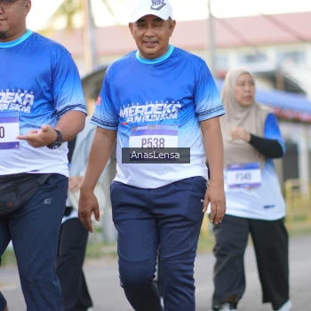 Runner Photo 3464131