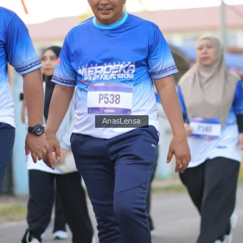 Runner Photo 3464143