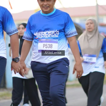 Runner Photo 3464145