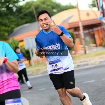 Runner Photo 3464151