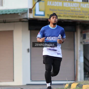 Runner Photo 3464161