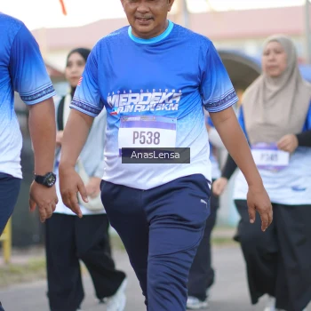 Runner Photo 3464165