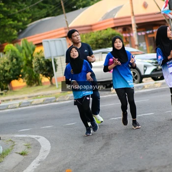 Runner Photo 3464168