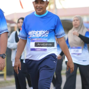 Runner Photo 3464171