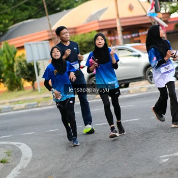 Runner Photo 3464177