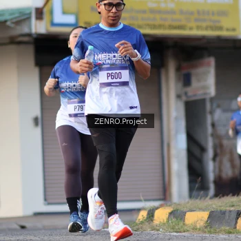 Runner Photo 3464181