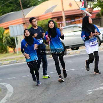 Runner Photo 3464189