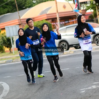 Runner Photo 3464192