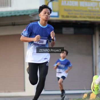 Runner Photo 3464202