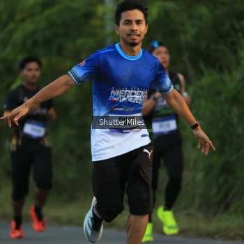 Runner Photo 3464215
