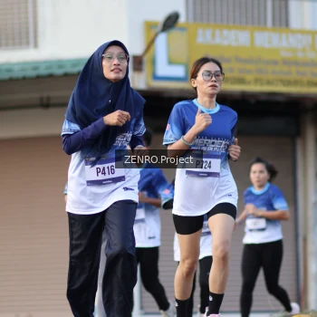 Runner Photo 3464218