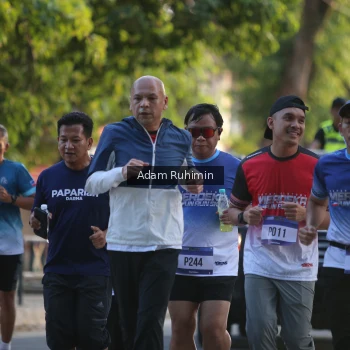 Runner Photo 3464350