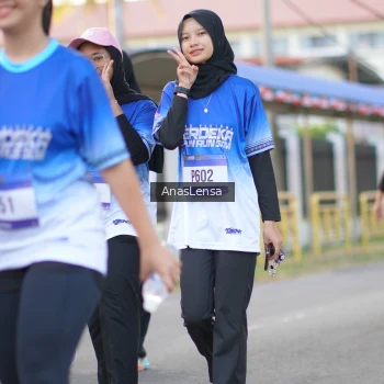 Runner Photo 3464354