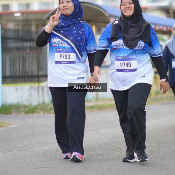 Runner Photo 3464411