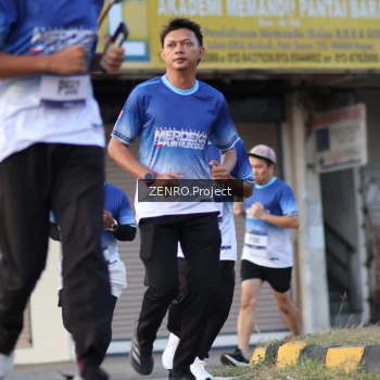 Runner Photo 3464449