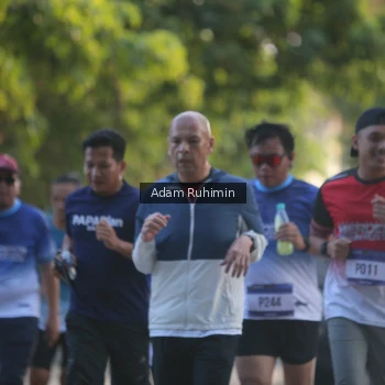 Runner Photo 3464474