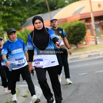 Runner Photo 3464513