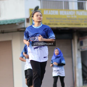 Runner Photo 3464516