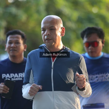 Runner Photo 3464519