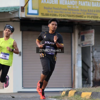 Runner Photo 3464543