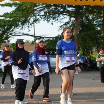 Runner Photo 3464553