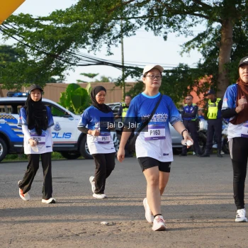 Runner Photo 3464576