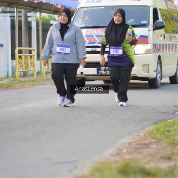 Runner Photo 3464654