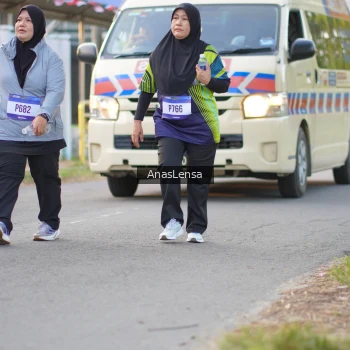 Runner Photo 3464675