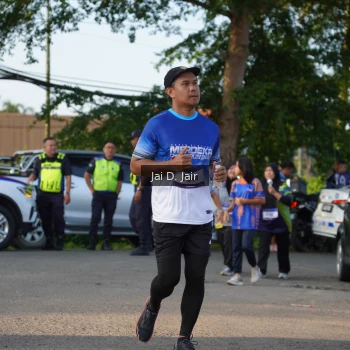 Runner Photo 3464685