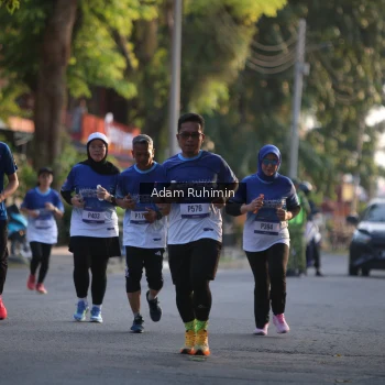 Runner Photo 3464701
