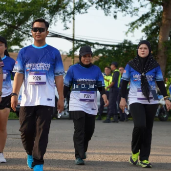 Runner Photo 3464714