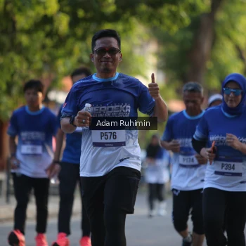 Runner Photo 3464741