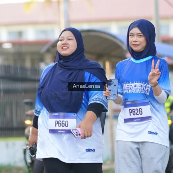 Runner Photo 3464775