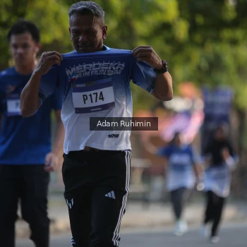 Runner Photo 3464793